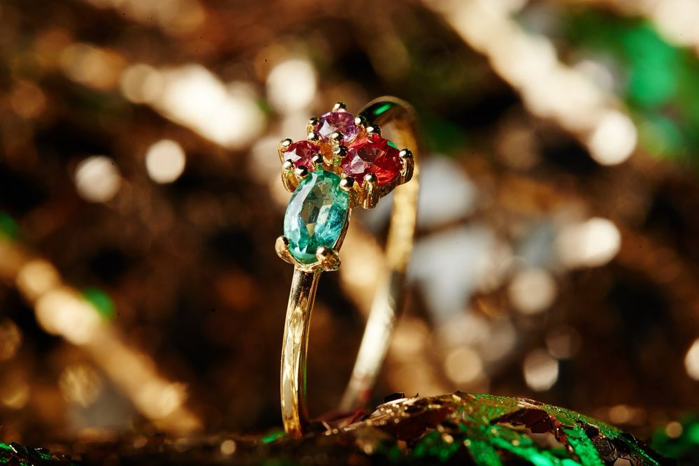 Pierścionek Szmaragd Szafiry