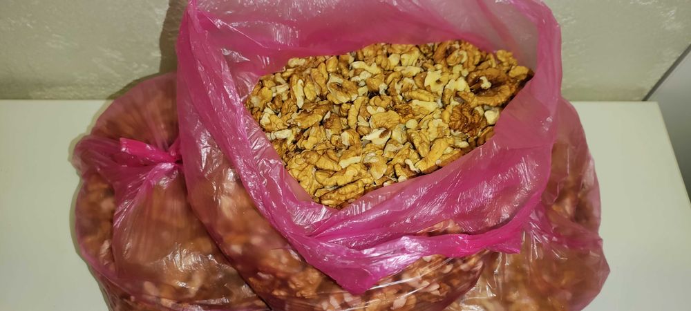 Орех грецкий очищенный 230 грн/кг