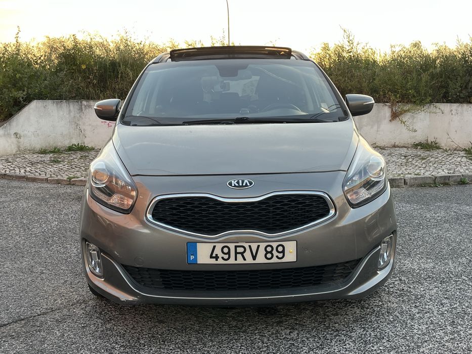 Kia Carens 1.7 NACIONAL - Cx. Automática - 7 lugares