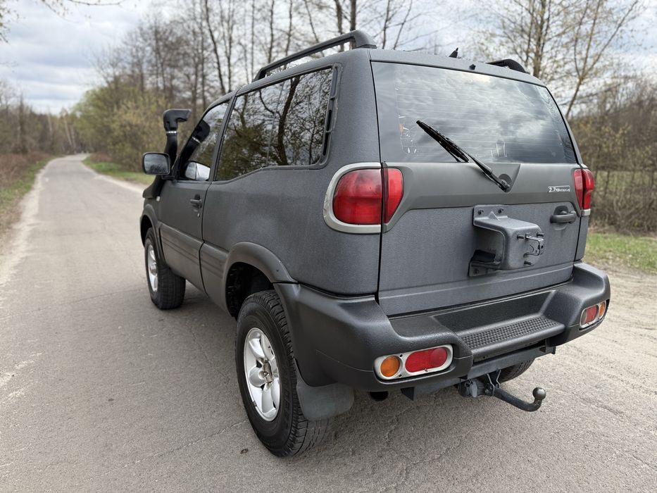 Nissan Terrano II