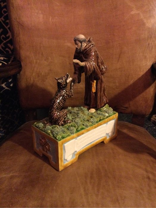Escultura São Fransisco Bordallo Pinheiro Carimbada 27,5 cm altura