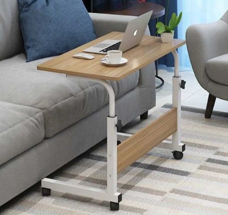 Стіл для ноутбука приліжковий