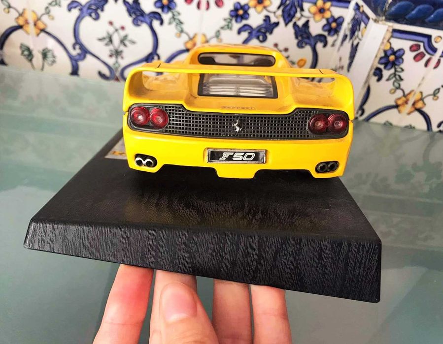 Carros metal burago coleção shell ferrari f50 1/18 miniaturas
