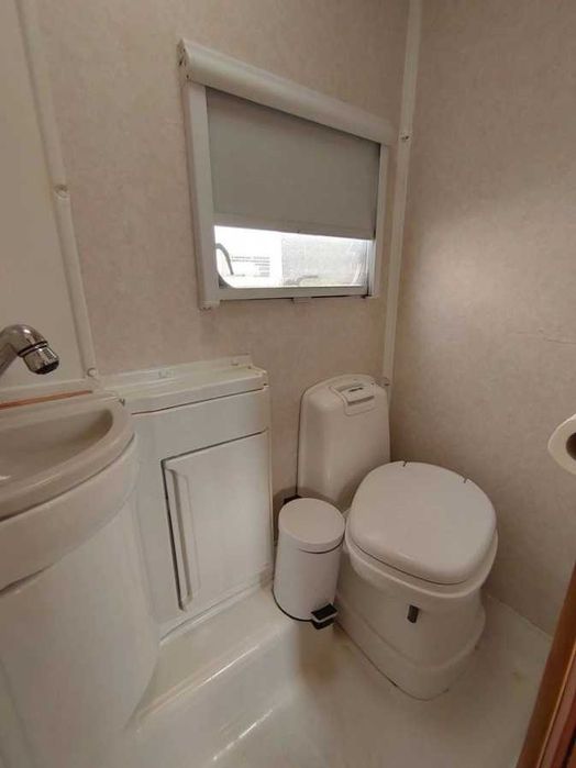 Sprzedam przyczepę kempingową