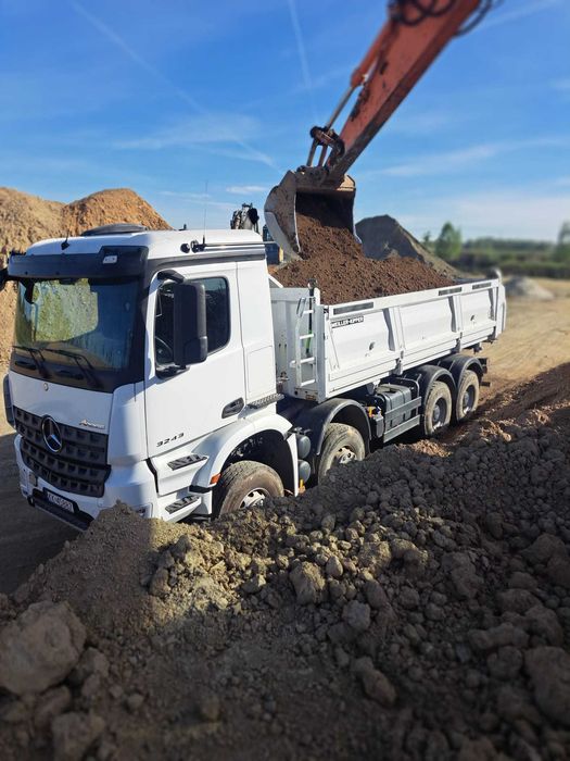 Usługi koparkami gąsienicowymi oraz transport