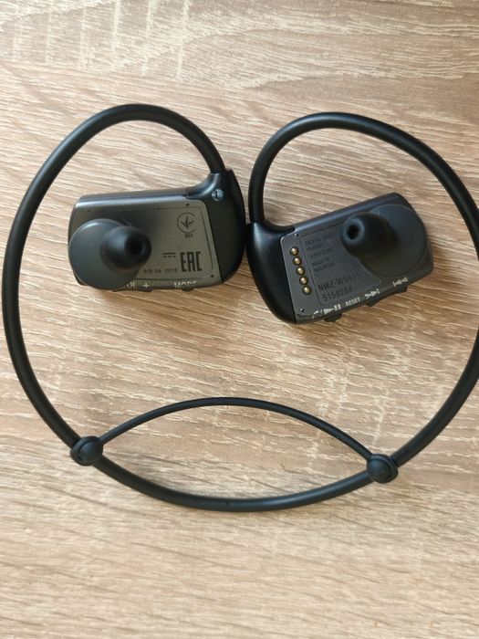 Sony Walkman NWZ-WS615 16GB 

МР3-плеєр