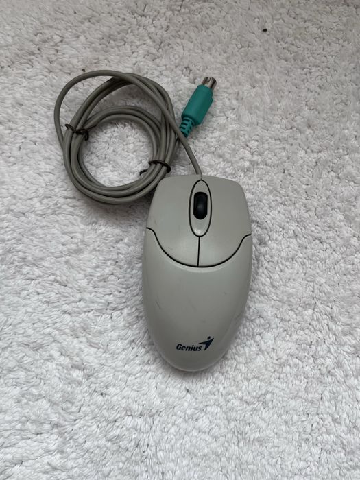 Компʼютерна мишка Genius