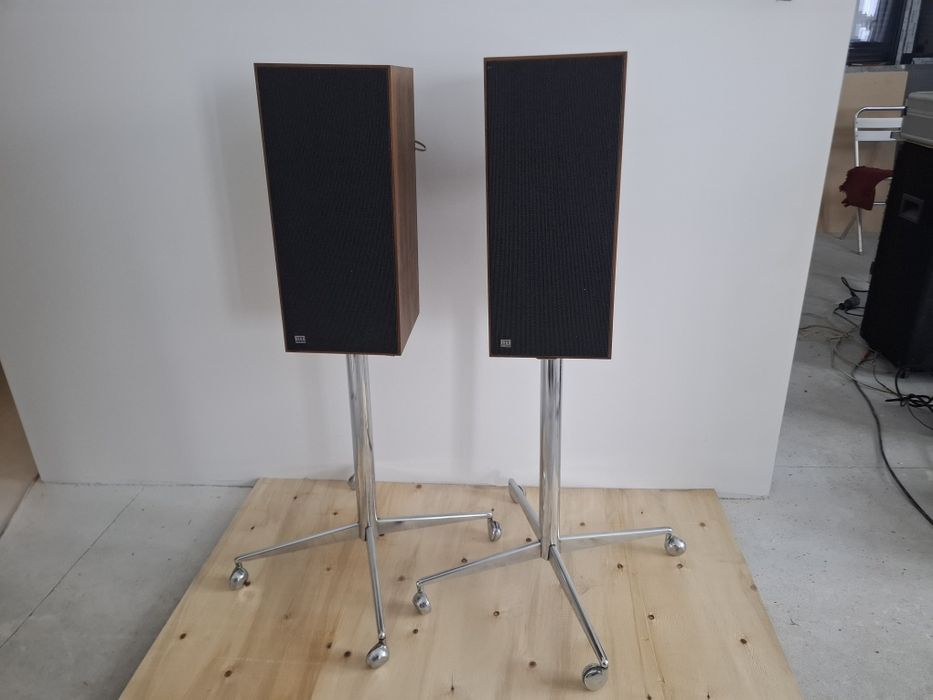 Kolumny ITT 4030S+ stendy