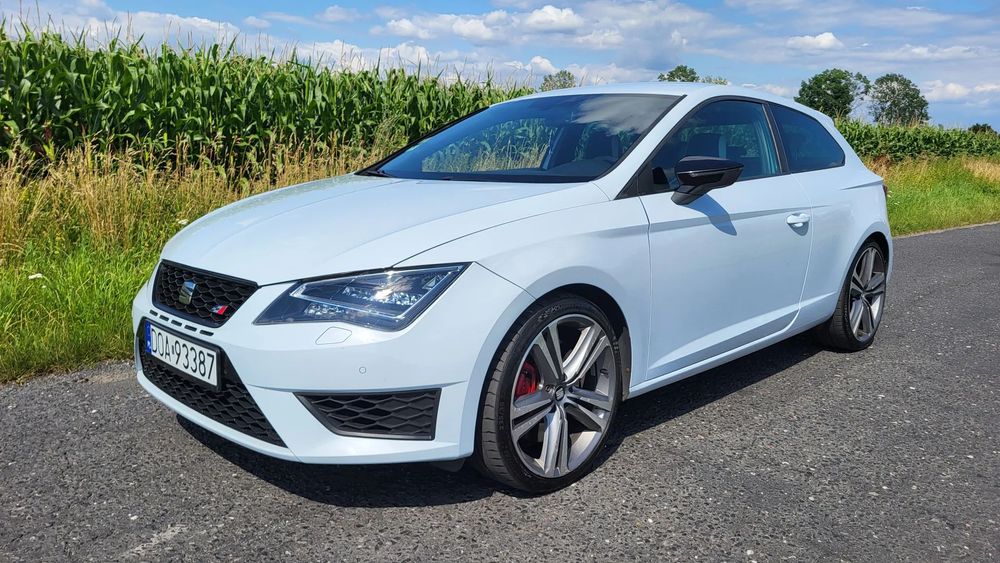 Seat Leon zadbany / biały/ 300 km / DSG/ / Alcantara / Full LED/ Navi/ bez wkład