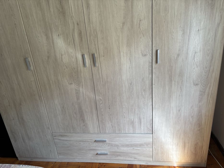 Roupeiro grande Sahara