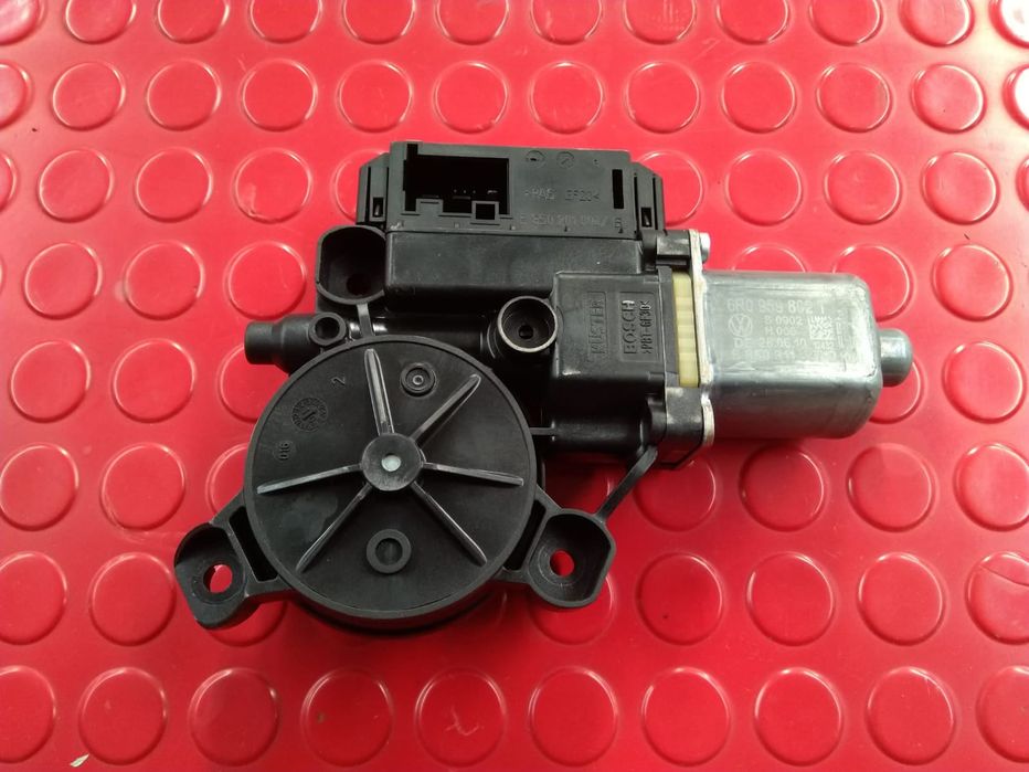 Motor Elevador Frente Dir 6R0959802T - VW POLO V