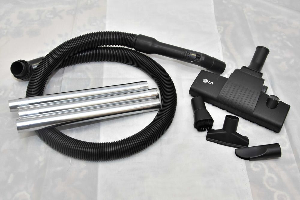 Пилосос  LG  V - C3E55SD