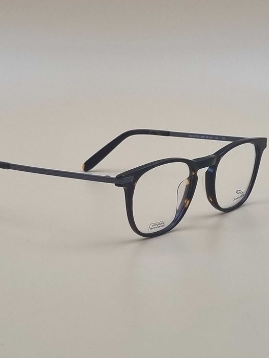 Nowe oprawki do korekcji wzroku marki Jaguar ca1