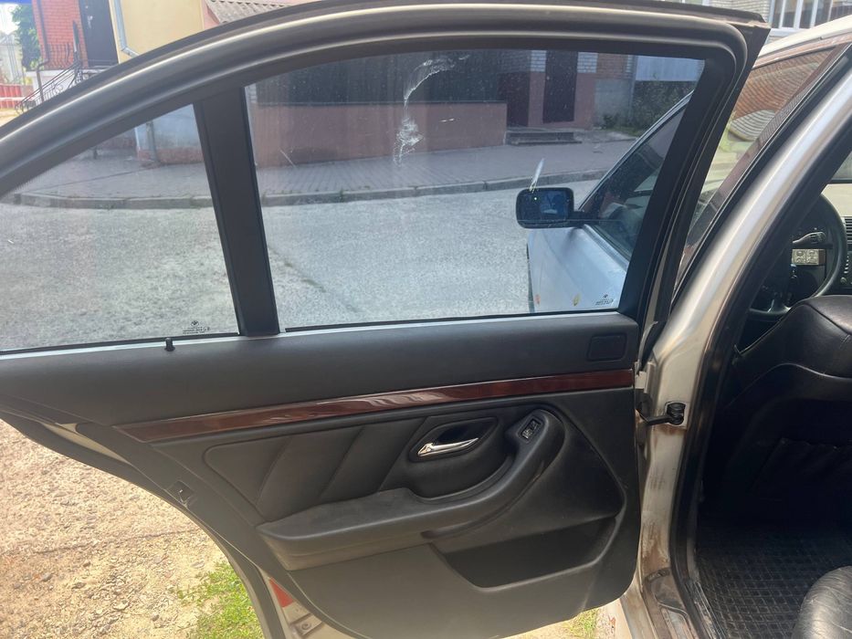 Продам BMW E39 535