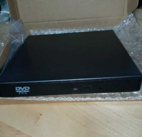 NOVO – Compact External CD/DVD Playback Drive USB 2.0 | Plug & Play64750959155843124