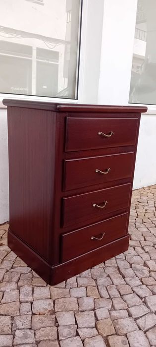 Móvel Alta Qualidade de Madeira Nobre 4 Gavetas!