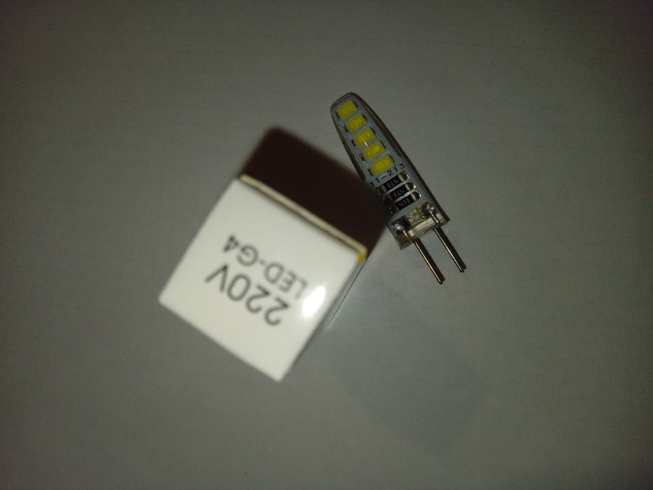 Лампи  ЛЕД 220 В  (лот 5шт.)