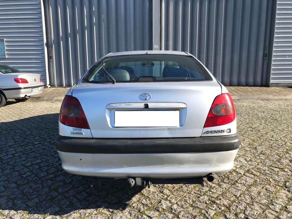 Toyota Avensis T22 1.6 110cv 5P 1999 - Para Peças