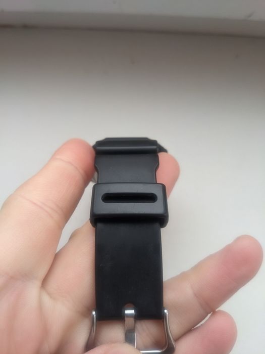 Годинник Casio G-Shock DW-5600UHR-1