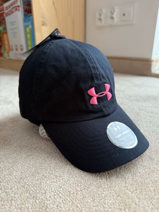 Nowa czapka z daszkiem czarna under armour