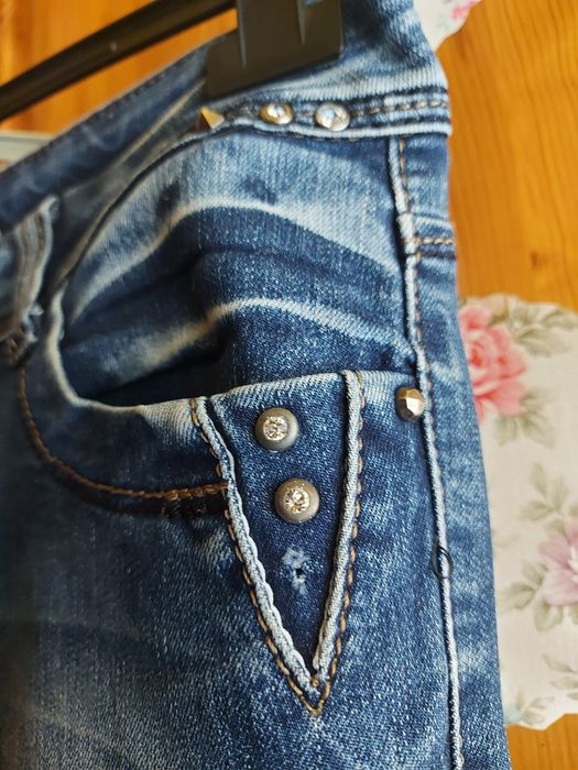 Spodnie jeans damskie rozmiar 33  36/38 firma B.NEWS