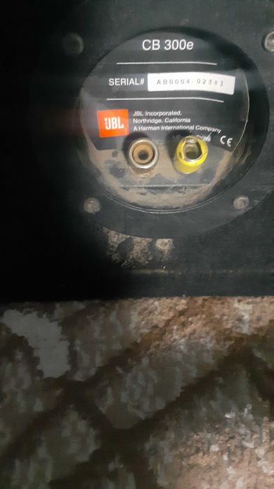 Продам Сабвуфер JBL