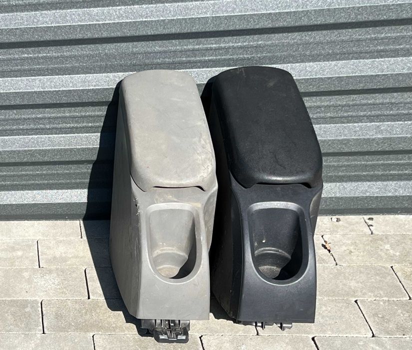 Подлокотник підлокітник бардачок Renault Kangoo 2 рено кенго