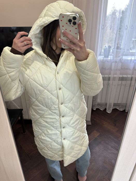 Шикарне пальто біле