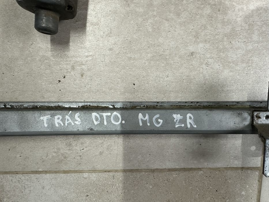 Elevador vidro eléctrico trás direito MG ZR / Rover 25 de 2001 a 2005