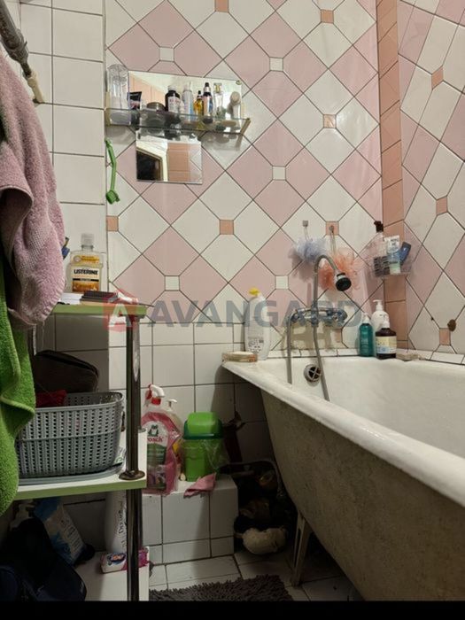 Продаж 3-и кімнатна квартира зручна інфраструктура