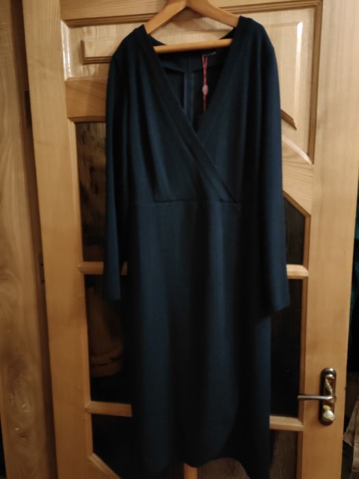 Продам нове жіночє плаття