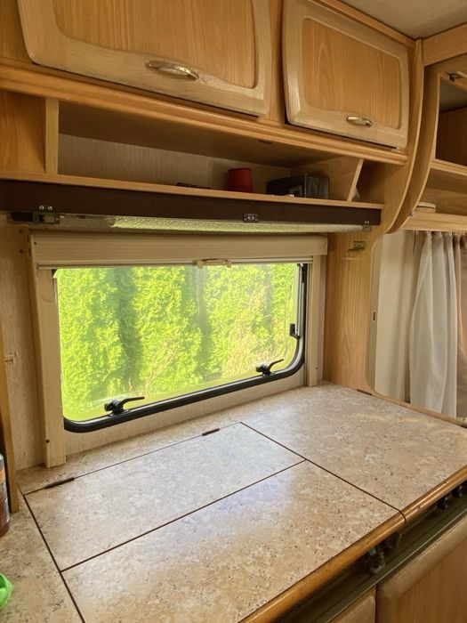 Wilk 1997 ci caravans z niemiec przyczepa