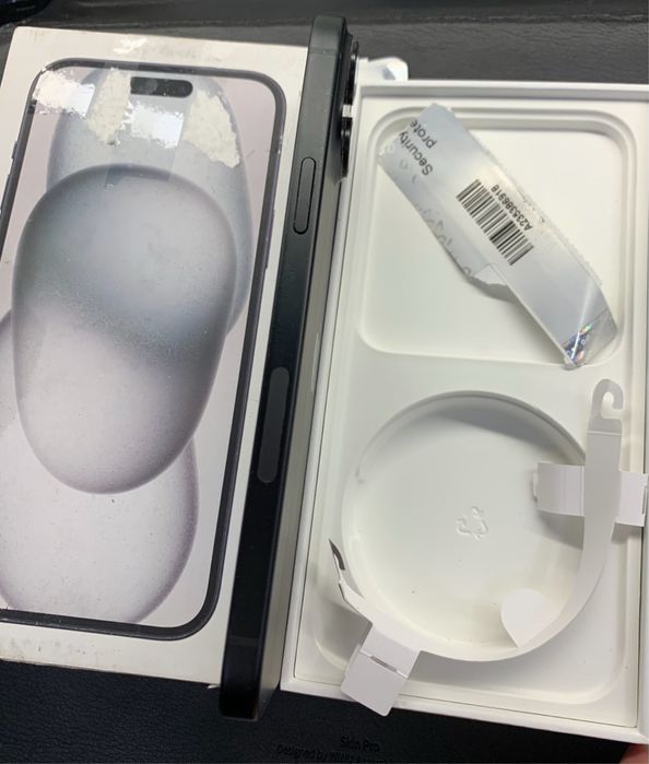 Продам айфон iphone 15 Plus 128Gb 90% esim