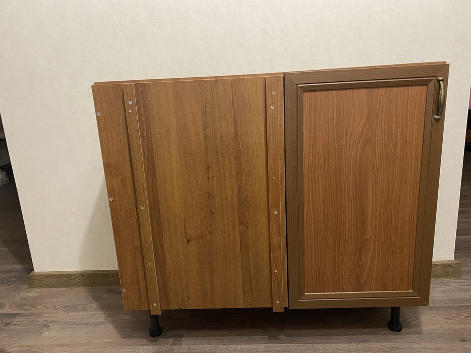 Тумбочка для речей