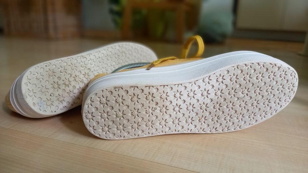Tenisówki/trampki na grubej podeszwie - 36