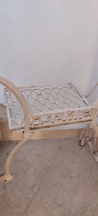 Pés de mesa de costura Singer