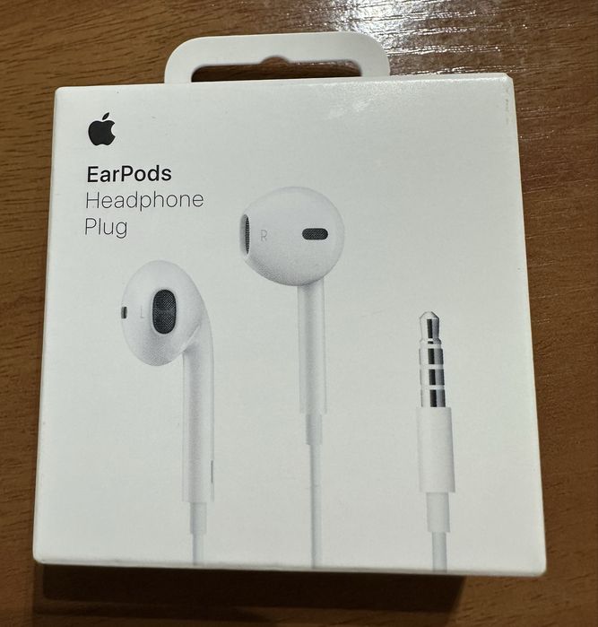 Наушники Apple проводные.