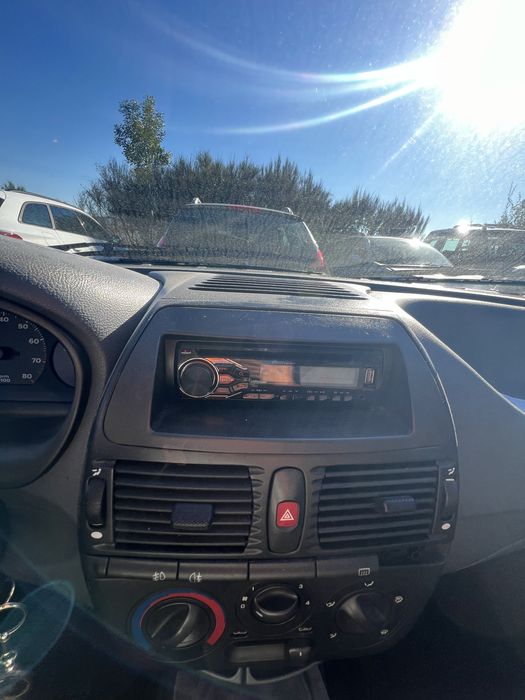 Fiat Bravo 1.4  — Teto de Abrir + Jantes Liga Leve