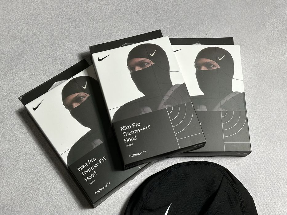 Балакалава Nike Pro Hyperwarm Therma-FIT Hood