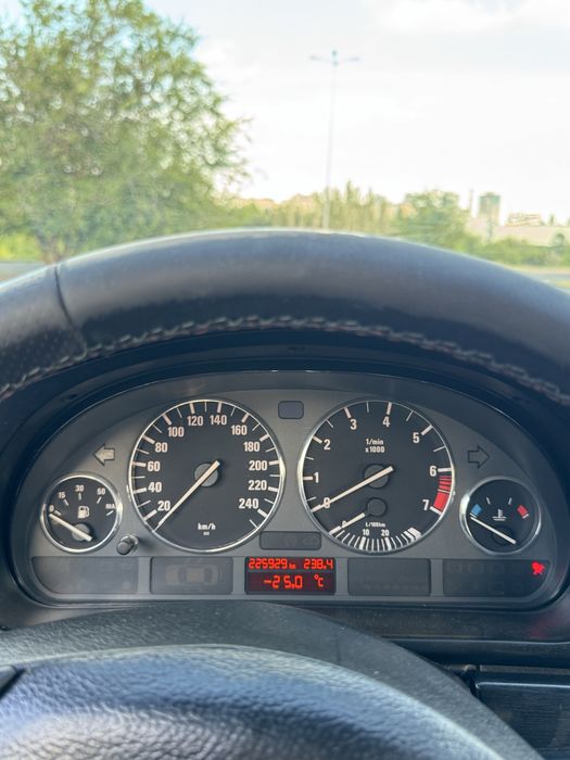 BMW E39 2.5 m54b25