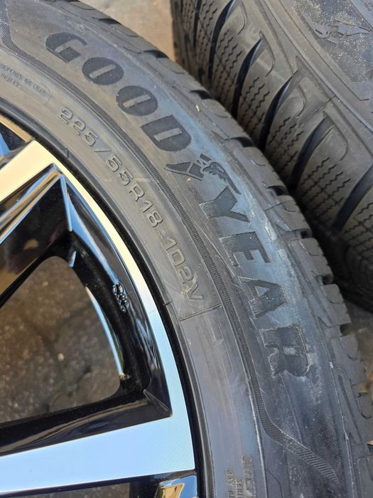 GOODYEAR ultragrip performance+ SUV 225/55r18 komplet nowe opony zimowe