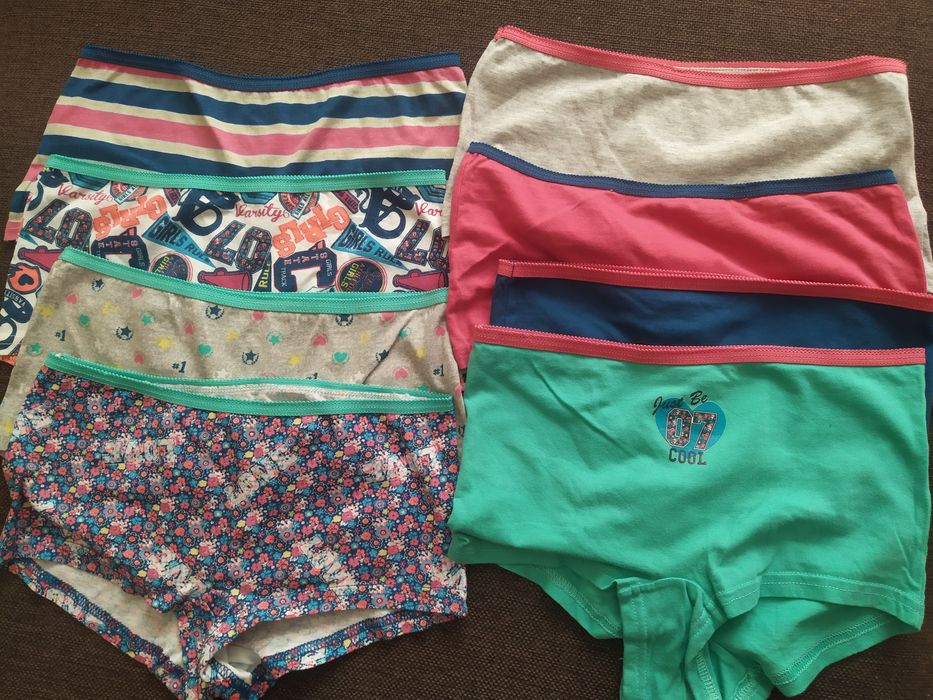 Труси шортики. Розмір  вказаний 10.