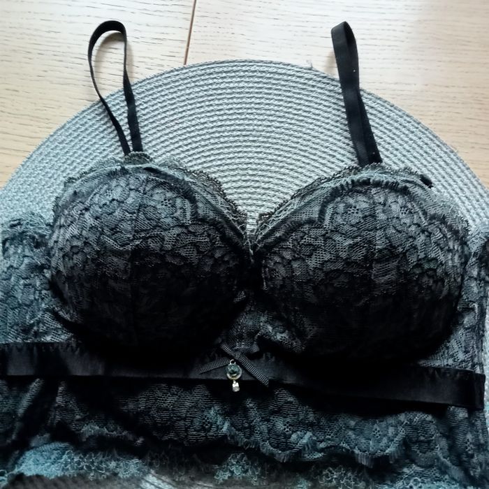 Biustonosz push up, koronkowy, gorsetowy Intimissimi 65B