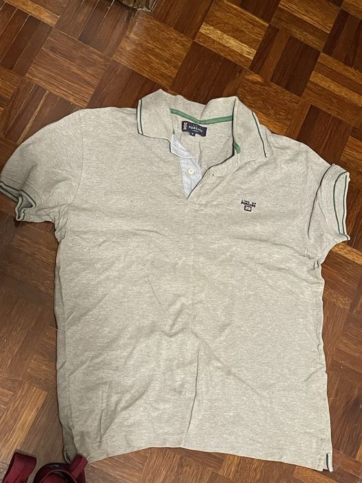 Camisas e polos