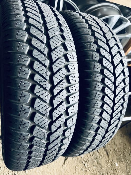 Шини Резина Всесезонні 195 65 15 Sava Adapto HP 2шт