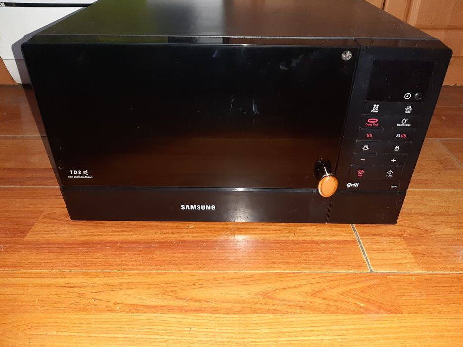 Продам мікрохвильовку SAMSUNG