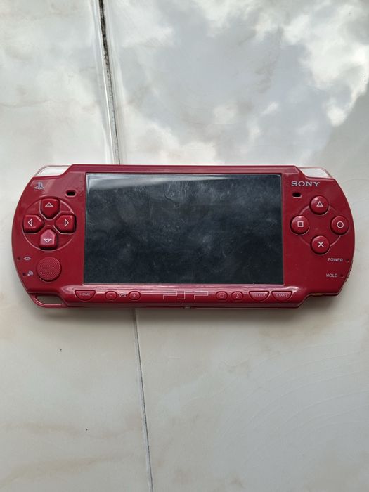 Продам PSP 2000 64gb