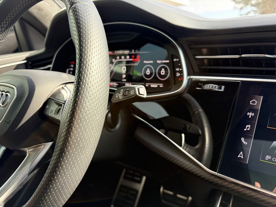 Audi RS Q8 4.0 TFSI MHEV S-tronic 600 л.с. quattro Exclusive