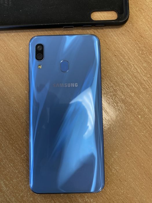 Продається Samsung A30