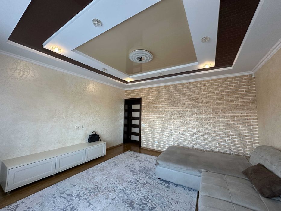 Продам сучасний напів особняк (дуплекс) з ремонтом в м.Тисмениця